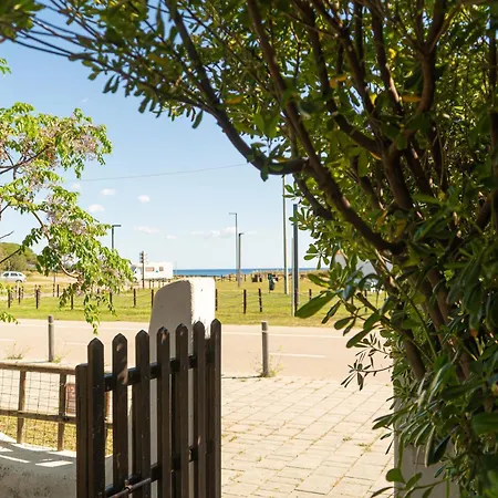 بيت للعطل Sweet Holidays - Casa Tonda Fronte Mare A Con Giardino, Wi-fi E Parcheggio Pvt *