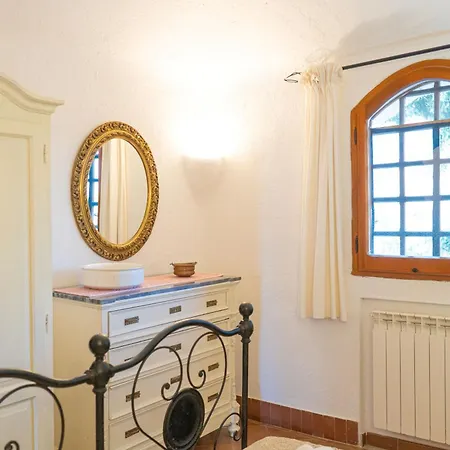 Sweet Holidays - Casa Tonda Fronte Mare A Con Giardino, Wi-fi E Parcheggio Pvt * San Giovanni (Nuoro)