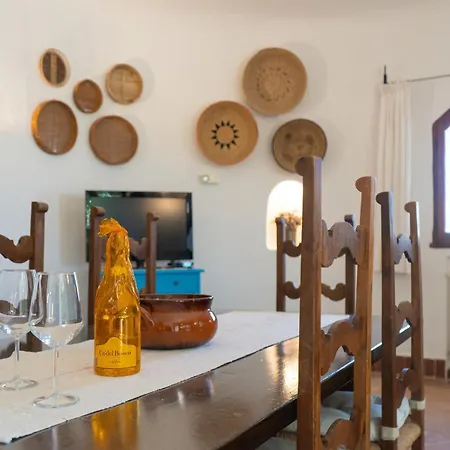 Sweet Holidays - Casa Tonda Fronte Mare A Con Giardino, Wi-fi E Parcheggio Pvt Ferienhaus